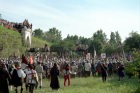 Далее в программе - общая битва стенка на стенку во рву равелина Анненских укреплений.